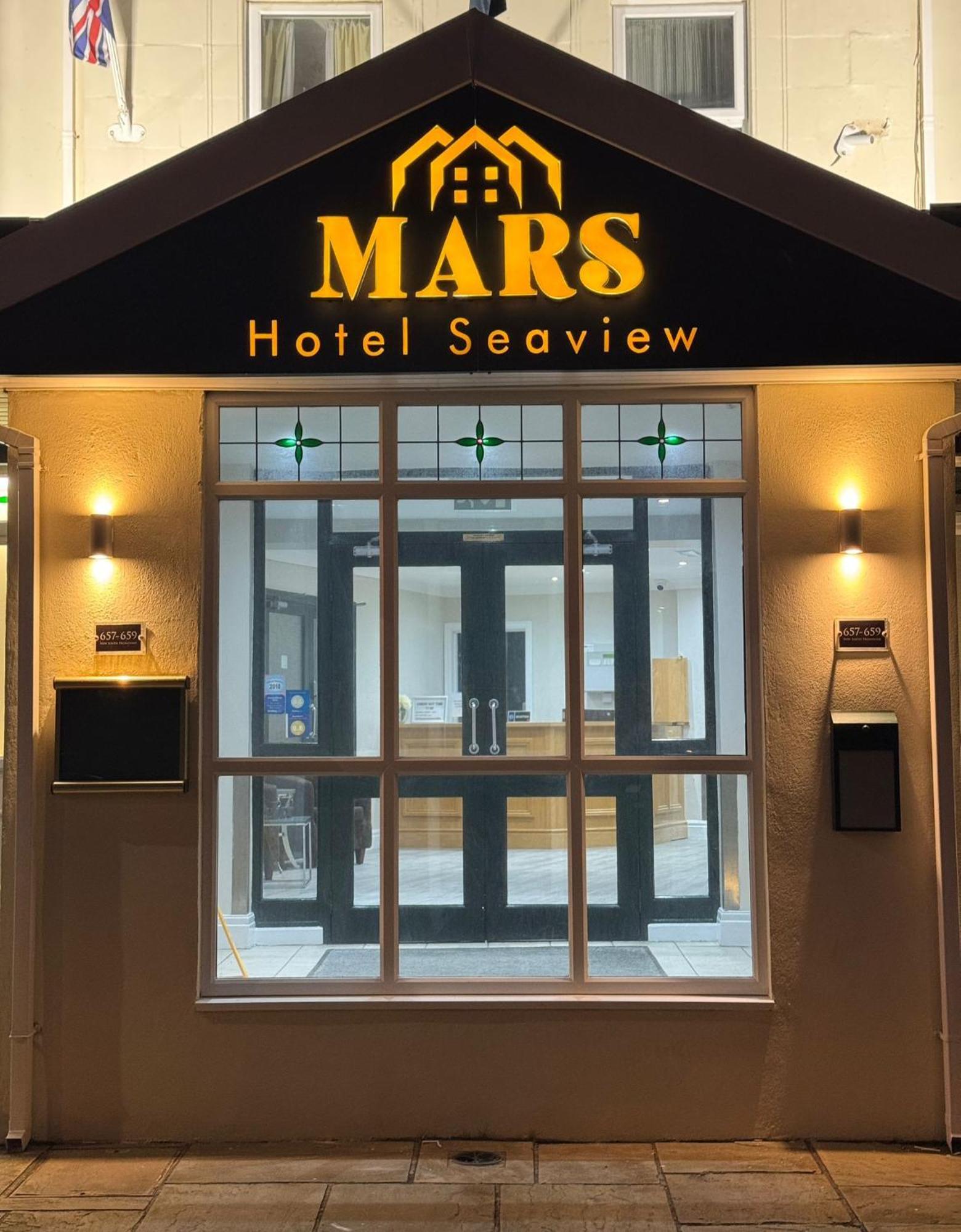 Mars Seaview 3*