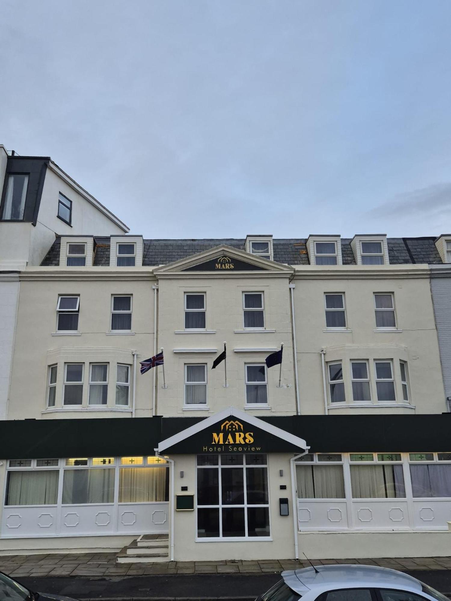 Mars Seaview 3* Blackpool